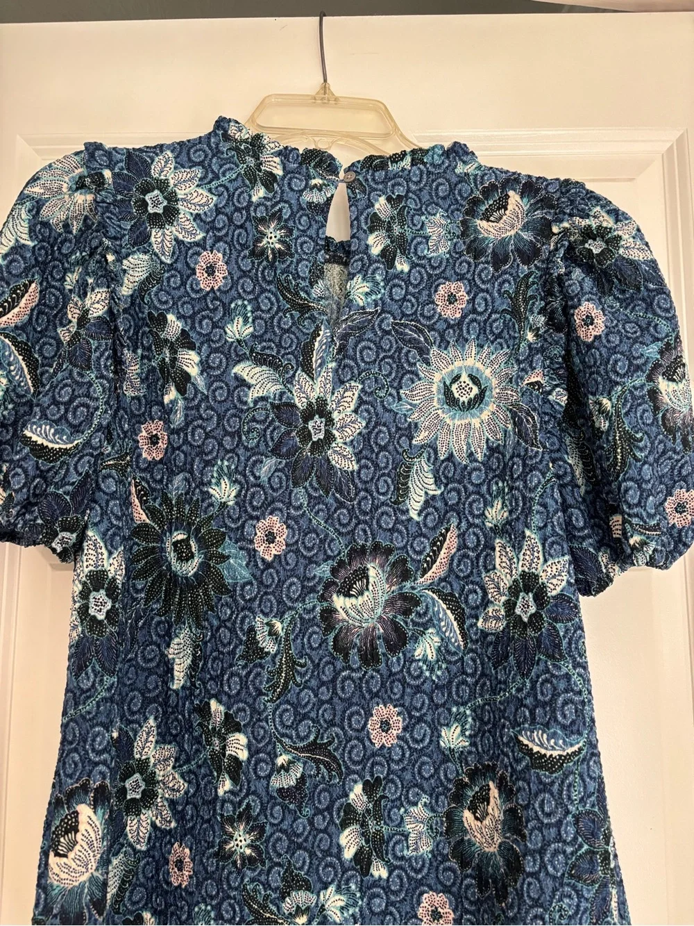 LOFT woman’s blue